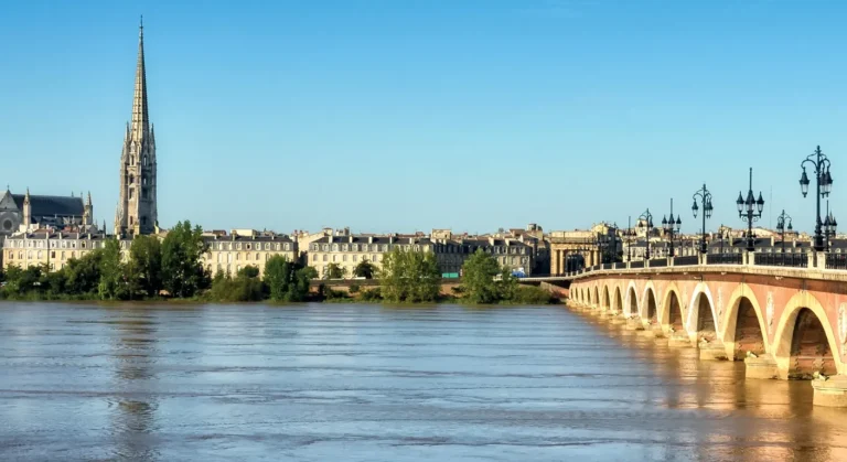 Restaurants sur les quais bordelais