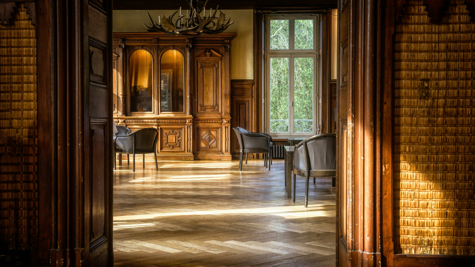 Parquet brut en chêne : une base noble pour toutes vos finitions !